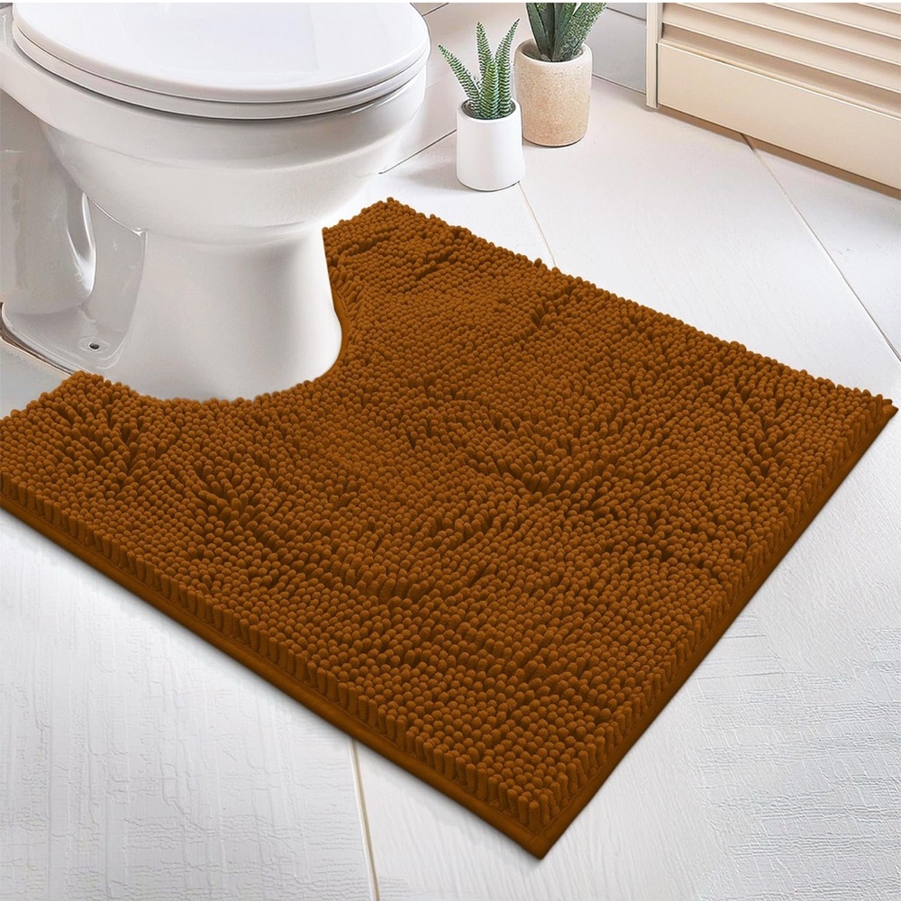 Plush Brown Bath Mat for Cozy Comfort